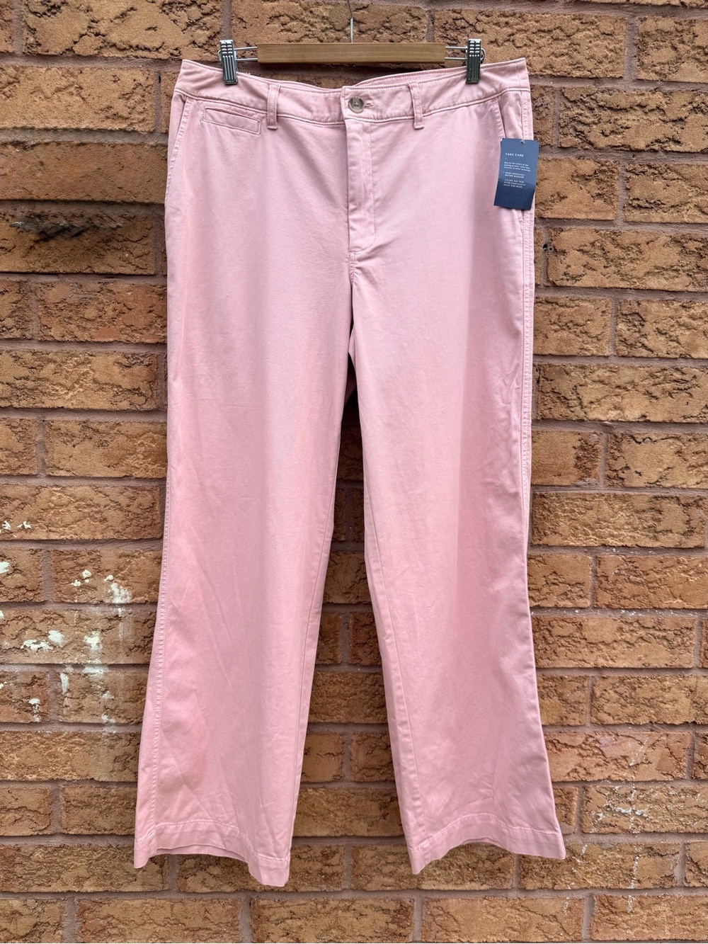 • Universal Threads High Waisted Wide Leg Pants